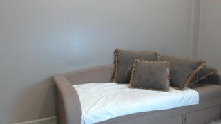 ha_yonson my pussy squirts from a toy in the ass 2022 webcam