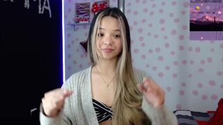 emma18xx_ british cam sex slut girl play with chat