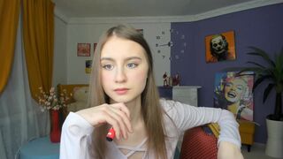 elizabeth_wong busty mare is hammering her anus