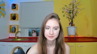 elizabeth_wong wonderful chick rubbing  both holes hard