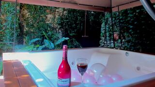 _meghan_gomez1_ screaming online show teen masturbation