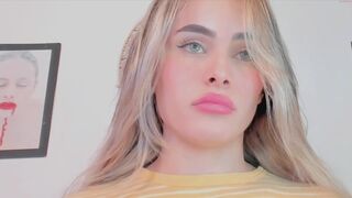 antonia_savatto_ charming trash pulls pussy