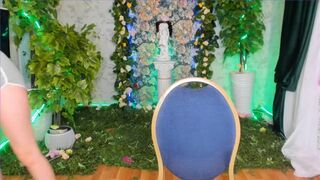 stephanie_evans bound slave sucks on live show