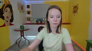 stephanie_evans  sluts expertly suck a dildo toy