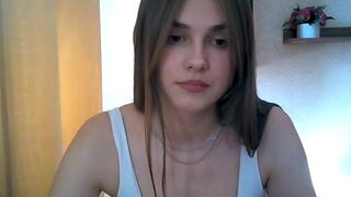 qqlola online transsexual whore rubbing  dick