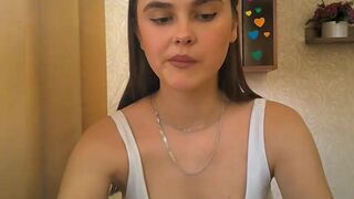 qqlola hot bitch caresses shaved cunt