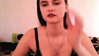 qqlola bitch drummed with glass dick