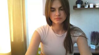 qqlola young beauty fucks phallus