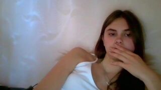 qqlola wet big lips horny milf 2022 webcam