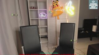 mikki_blush watch  petting dildo olyfans