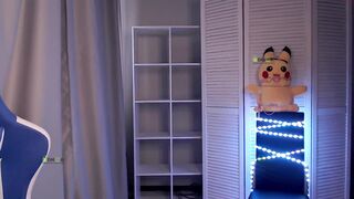 mikki_blush takes in your mouth and gets fucked in a free show