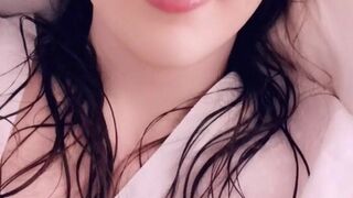 bunnycorp ~ scorebuns  slim girl rubs big clit online