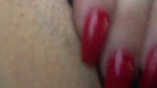 gia_dimarco_ hot slut rubbing  himself