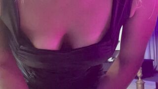 mistressiside  beautiful cam model shows boobs online