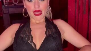 mistressiside  gorgeous beast jumping on a dildo