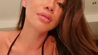 Peachy Lily aka peachy.lily  june 2022