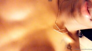 Kourtney Dash aka kourtneydash  crazy woman masturbating cunt with hand