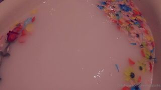 Brenna Sparks aka brennasparks  petite  kitty fondled by a vibrator 2022 webcam