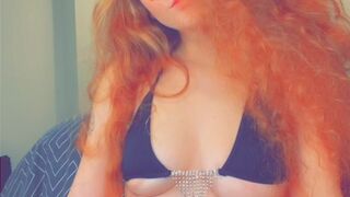 gingerteen tasty babe fucks her anus