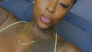 barbeebandz top cam show with masturbation horny slut