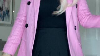 daisymayvip onlyfans Naughty lustfully caresses juicy ass