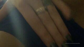 miss raquel clear blonde pees