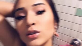 mrstrapsavi privat with orgasm