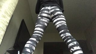 kikAlison Rey caresses the clit with a toy