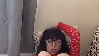 jnellytv aka jesspink Hot chick caresses vaginal opening