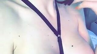 jnellytv aka jesspink Big breasted beauty moaning from dildo in cap