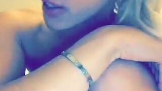 gwen singer Pleasant chick namite sisechki hands