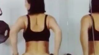 emmag onlyfans cutie erotically twisting her ass