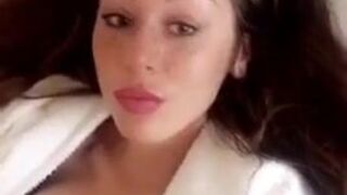 cherubesque Young chicks dance striptease