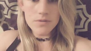 Katie (@katiecutie) onlyfans Blonde Passion caresses shaved pussy