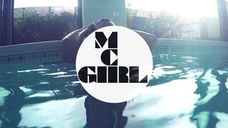 Holly Peers onlyfans Record skin swaggers with sex toys