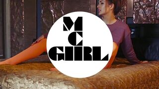 Holly Peers onlyfans fucks herself with different sized dicks