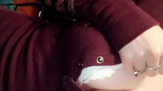 queenavamarie onlyfans Sexy chick masturbates shaved pussy