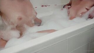 sisgreen onlyfans took off her dress