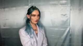 shiaswordgirl Doll in stockings pulls pussy with fingers