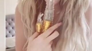 bree baby  Red-haired trash pretty jerks off pussy