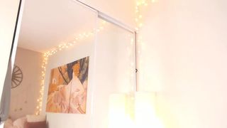 eeeveee busty wench pulls pussy