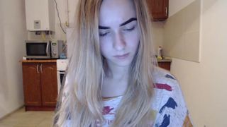 Molly_Mae busty passion caress nipples