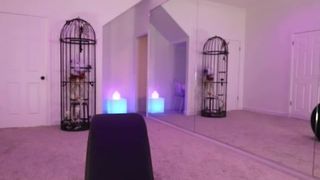 MissMiaShelby hot bitch punches holes with fingers