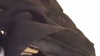 Maud Suicide Slender babe masturbates pussy in the bath