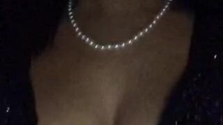 LunaStar Incendiary Ukrainian shows off huge buffers