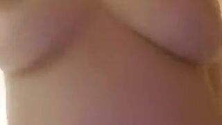 Lotti rose erotically moves the body