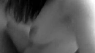 Lola Crazy courtesan jumps on sex toy