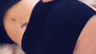 Layna Boo Cute lady gives a beautiful body