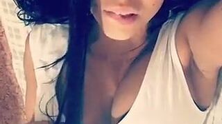 Kira Queen shows itself in all its glory