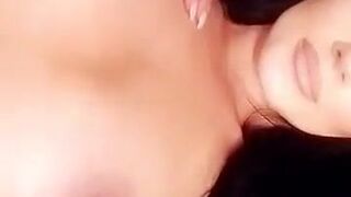 Bordeaux Mature slut shines juicy booty